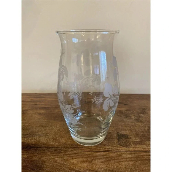 Pasabahce Made In Turkey Art Glass Clear Etched White Floral Vase 8”H 3.75”D - Picture 3 of 7